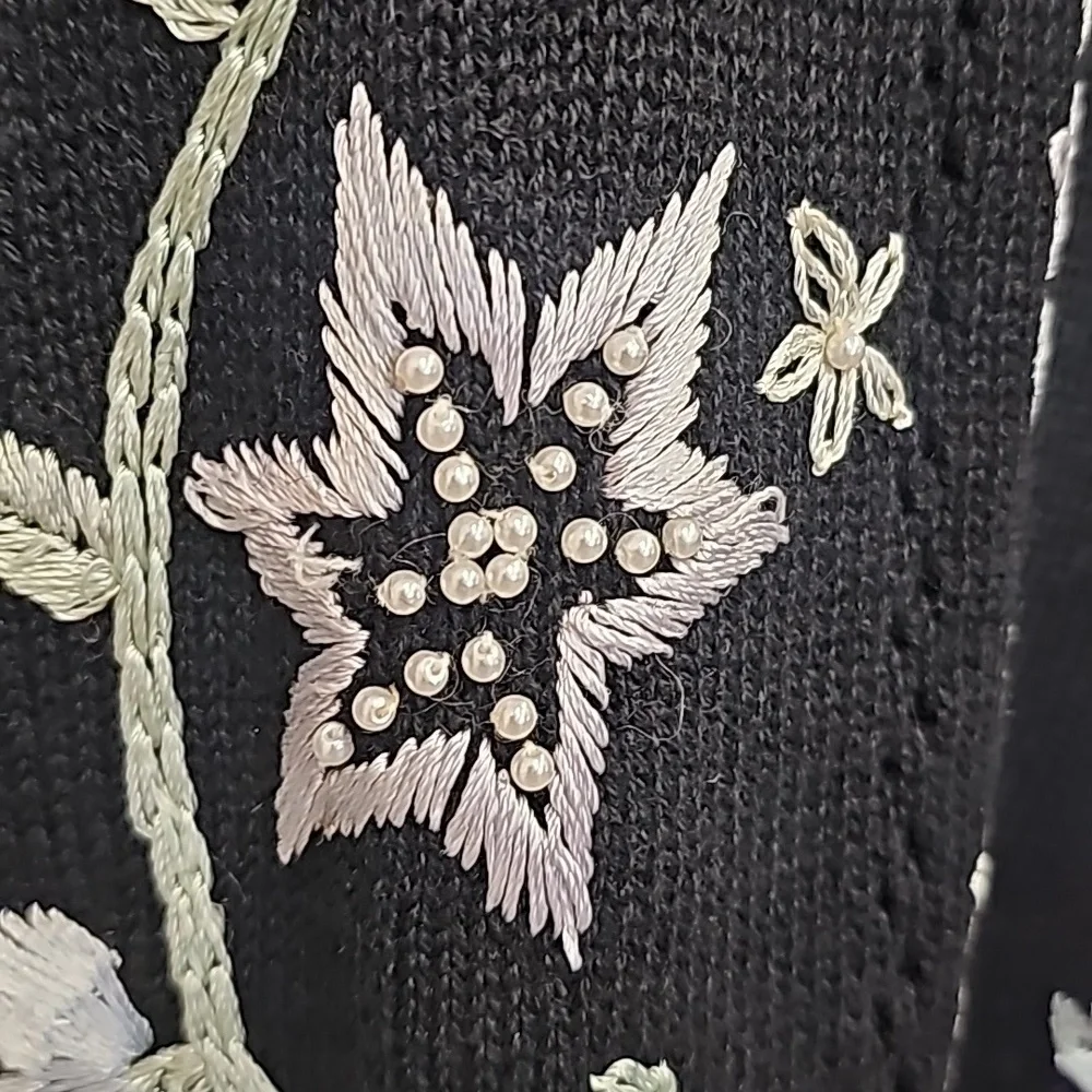 Vintage, knit, black, Victoria, embroidered, casual, sweater, 90s, 2000s, Girly